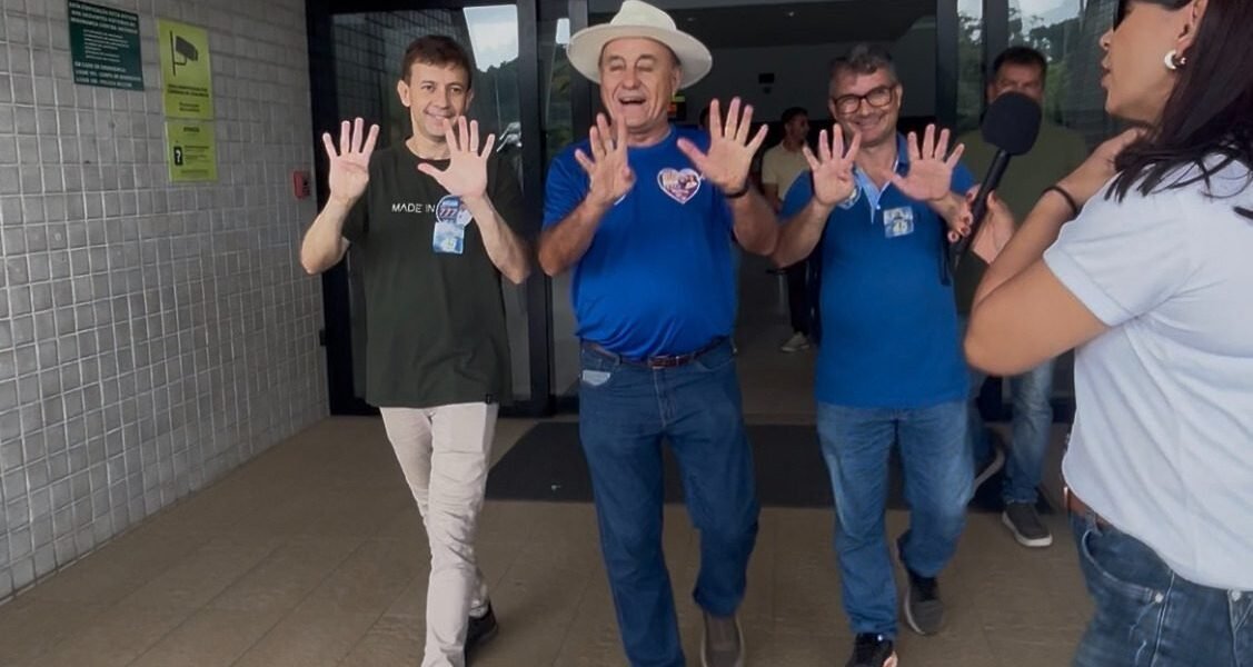 No Juruá, Velloso acompanha Bocalom e Adonis em agendas com comerciantes e lideranças